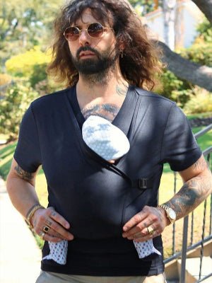 echarpe de portage vu face papa bébé bonnet