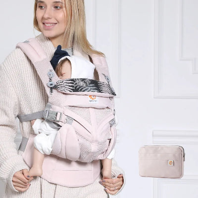 Porte Bébé maman sourit bébé dors poche - BreathBabyBag™ - Rose Maille -